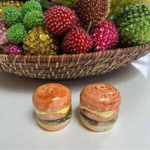 Funky Double Cheeseburgers Salt and Pepper Shakers Set